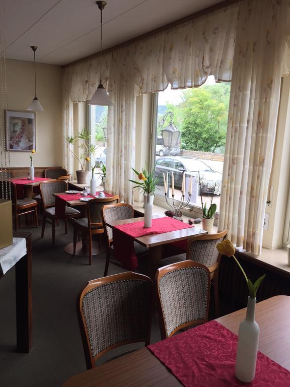 Pension Cafe-Braun Лёф Экстерьер фото